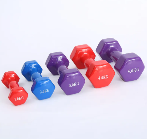 Haltères hexagonales avec rouge 4.0KG et violet 5.0KG, plus bleu 2.0KG
