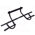 Station de traction ProGrip noire avec barre horizontale et poignées en forme de U